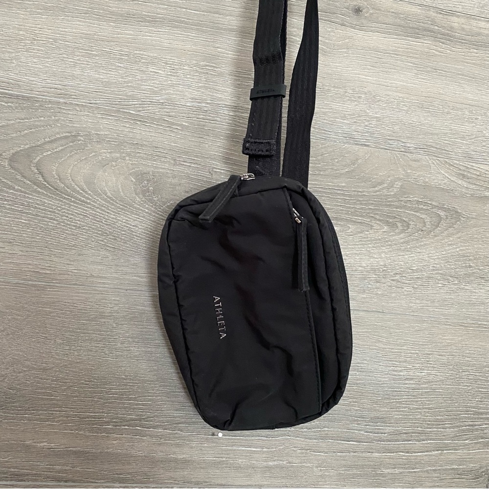 Athleta All About Crossbody Belt Bag Black